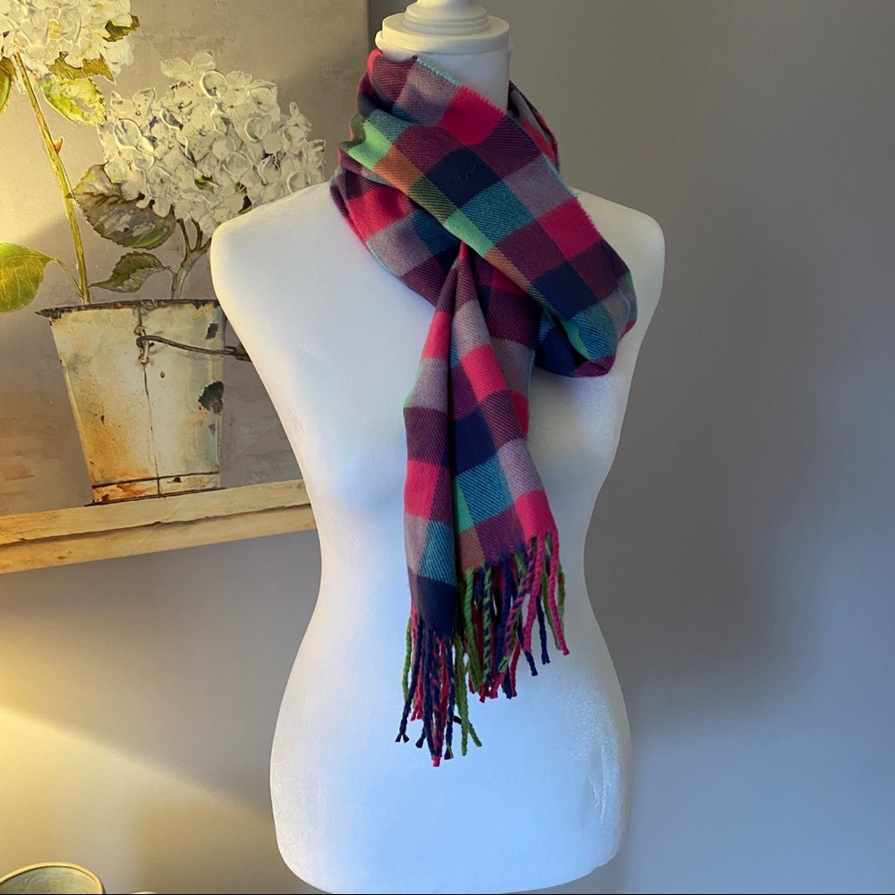 Vibrant Scottish 100% cashmere scarf